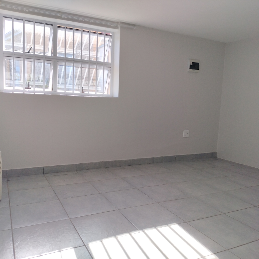 4 Bedroom Property for Sale in Grootbrakhoogte Western Cape
